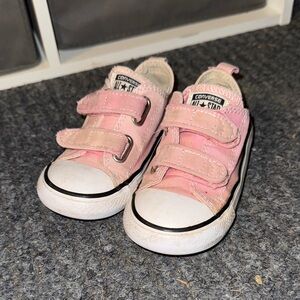 Converse Kids Pink Velcro Sneakers